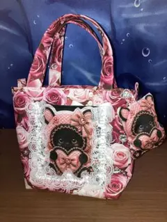 可愛い黒猫ちゃんハンドメイドトートバッグA3のサムネイル
