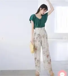 フラワープリントシアーパンツ　ココディール