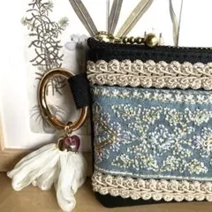 インド刺繍リボン　ポーチ　ファッション小物　マルチポーチ　キーケース