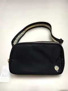 lululemon ルルレモン ネイビー ボディバッグ ウエストポーチ ナイロン