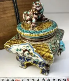 九谷　昭一郎　色絵　獅子香炉　共箱　トヒチ　高さ14㎝　東な6-0427① 九谷 昭一郎 色絵 獅子香炉 共箱 トヒチ 高さ14㎝ 東な6-0427①