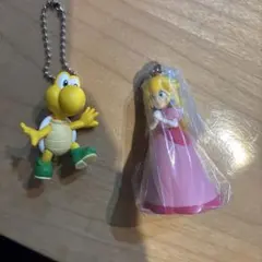 スーパーマリオブラザーズ　マスコットチャームコレクション２　ピーチ　ノコノコ
