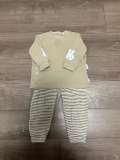 ユニクロ　フリースパジャマ　ミッフィー