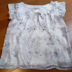 【R 引越しのため断捨離中♡様専用】ミッシュマッシュ　花柄　ノースリーブのサムネイル
