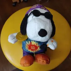 スヌーピー ヒッピー風ぬいぐるみ