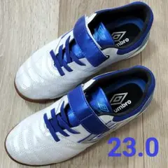 UMBRO フットサルシューズ 23.0cm 中古 ACCERATOR
