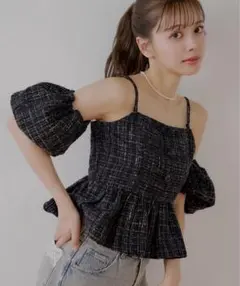 新品タグ付 Darich ダーリッチ パフスリーブオフショルツイードトップス ダーリッチ Darich パフスリーブオフショルツイードトップス SAX