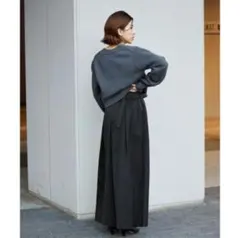 サテン スカート