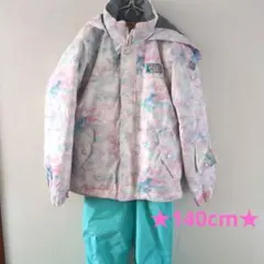 RESEEDA スキーウェア 子ども用 　140センチ　女の子　キッズ　防寒着