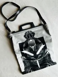 GIVENCHY ジバンシィ 2WAYバッグ フランス購入 訳あり 男女兼用のサムネイル