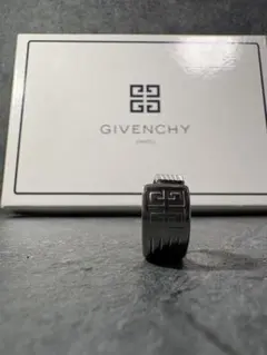 Givenchyリング15号前後