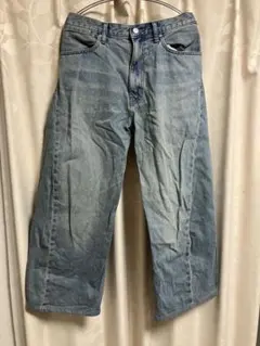 GU 3Dバレルレッグジーンズ