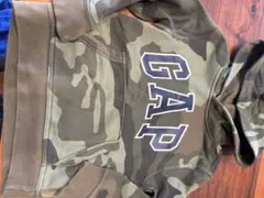 GAP 迷彩柄 フード付きパーカー 100cm以上