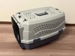 ペット用キャリーケース　飛行機　ハードタイプ 給水器付き　市場価格14000円 ペット用キャリーケース 飛行機 ハードタイプ 給水器付き 市場価格