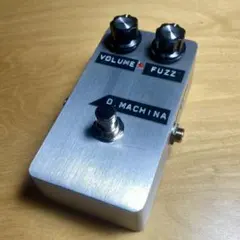 D. MACHINA ファズペダル　ハンドメイド　電池専用　ギター　ベース両用