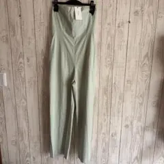 新品　JANE SMITH 定価¥3万5200円　オールインワンのサムネイル