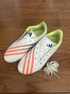 NIKEプレデター　サッカーシューズ　スパイク 日本サイズ22センチ　中古キッズ