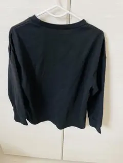 黒の長袖カットソー プリント 120