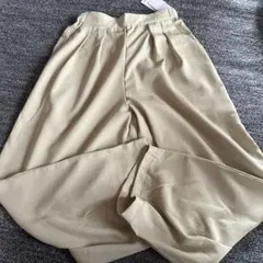 新品 カジュアルパンツ　イエローのサムネイル
