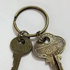 us055 アメリカ ヴィンテージキー 2本、キーリングセット キーホルダー