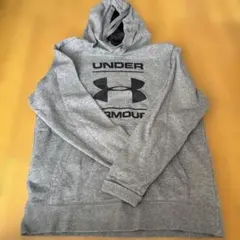 Under Armour グレー フード付きパーカー Mサイズ