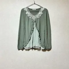 axes femme 緑 長袖フリルレーストップス M 大人可愛い薄手カットソー