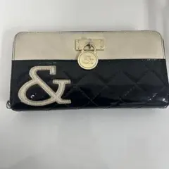 二つ折り長財布 黒とベージュ キルティング