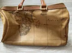 2026年最新】alviero martiniバッグの人気アイテム - メルカリ