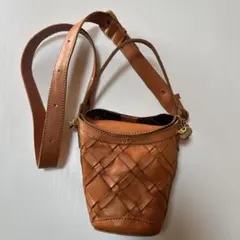 Robita本革 編み込みデザイン ショルダーバッグ