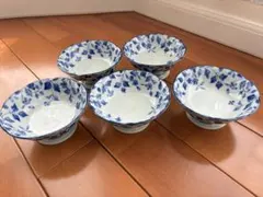 有田焼☆ARITA☆三峰☆花☆草☆デザート鉢☆ボウル☆青☆小鉢☆高台付きのサムネイル