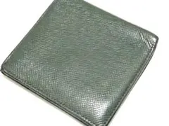 しゅん様専用Louis Vuitton グリーン 二つ折り財布 レザー グリーン