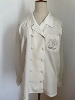 レリアン　ダブルブレストブラウス 胸ポケット刺繍いり