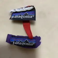 patagonia ロゴ入り小物 紫 赤