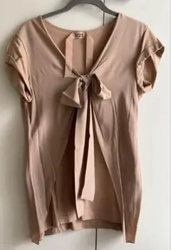 美品 N°21 ベージュ リボン付き半袖トップス