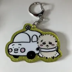 ちいかわ アクリルキーホルダー ラメ入り らっこ