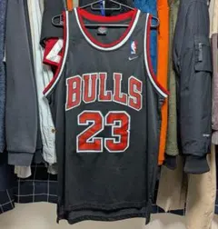 ブルズ　ジョーダン　ユニフォーム　JORDAN　NIKE　ナイキ　NBA　23