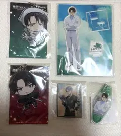 リヴァイ アクスタ & 缶バッチ & チャーム 3点セット 一番くじ 進撃の