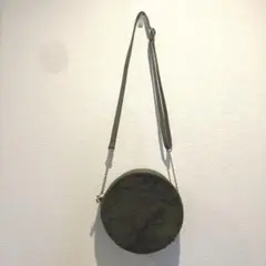 しまむら　オリーブグリーン 円形ファーショルダーバッグ