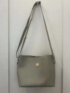 ete エテ　猫モチーフ付き　ショルダーバッグのサムネイル
