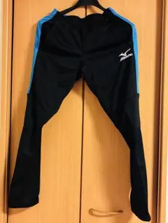 新品Mサイズ　ユーリ!!! on ICE×MIZUNO 勝生勇利　ジャージパンツ 新品Mサイズ ユーリ!!! on ICE×MIZUNO 勝生勇利 ジャージパンツ - メルカリ