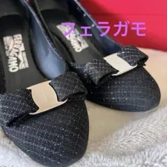 新春セール中！Ferragamo ブラックリボンパンプス