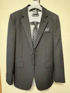 フォーマルスーツ 170cm 黒 ネクタイ付き　入学式、卒業式