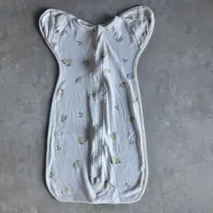 レモン柄スワドル スリーパー 新生児 手が出せる 赤ちゃん ベビー モロー反射