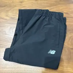 New Balance ブラック パンツ