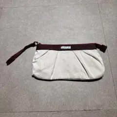 salvatore ferragamo ミニポーチ　ベージュ