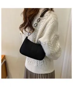 ブラック キルティング ショルダーバッグ