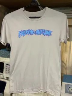 Fucking Awesome Tシャツ クリーム色 Mサイズのサムネイル