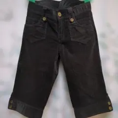 ストライプ模様ダークグレー ボタン付き ハーフパンツ