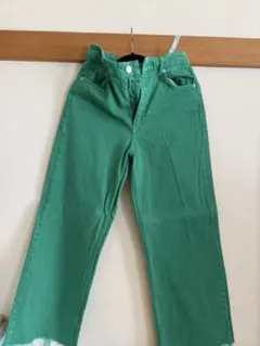 ZARA グリーン カットオフワイドレッグジーンズ