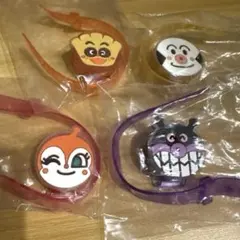 アンパンマン　ライトブレス　４個セット